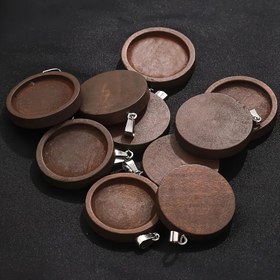 Resim 10 Adet Koyu Ahşap Yuvarlak Boş Kolye Uçları Metal Tokalarla - DIY Takı, El İşleri & Dekoratif Projeler İçin İdeal - Dayanıklı ve Çok Yönlü, Takı Yapımı İçin Şanslar 