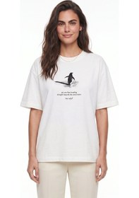 Resim Onloox Kadın Beyaz Beyaz Pamuklu Bisiklet Yaka Oversize Minimal Penguen Baskılı Yazı Detaylı T-shirt 