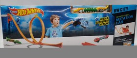 Resim Köpek Balığından Araba Özel Pisti Hotwheel Mutation 