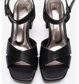 Resim Luvishoes Lisbon Siyah Cilt Çapraz Bantlı Kadın Platform Topuklu Ayakkabı 