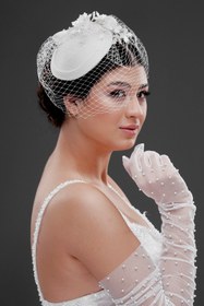 Resim Vintage Fransız Stil Gelin Şapkası – Fileli ve Çiçek Detaylı Nikah Aksesuarı 