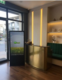 Resim Totem Dokunmatik Kiosk 43" Windows 10 Pro 16 Gb Ram 240gb Ssd 