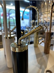 Resim İsaoğlu Yapı Çanak Lavabo Bataryası Gold Siyah Lavabo Musluğu Drop Design Gold Lavabo Armatür Gold 