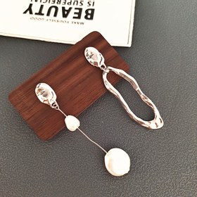 Resim Şık Asimetrik Geometrik İnci Çivi Küpeler - Şık & Çok Yönlü, Partiler & Festivaller İçin Mükemmel, Ekim Doğum Taşı, Beyaz Altın Kaplama 