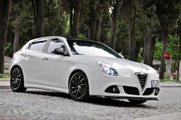 Resim Alfa Romeo Giulietta Yan Marşpiyel (Plastik) 