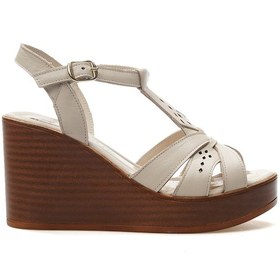 Resim Venüs Kadın Hakiki Deri Dolgu Topuklu Günlük Sandalet 25y 2310814y Z Bej Bej 