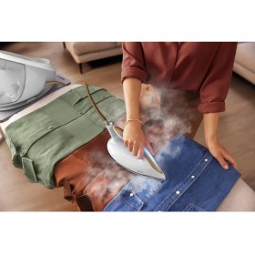 Resim Philips 7000 Seri Buhar Kazanlı Ütü | Güçlü Buhar Teknolojisi | Optimaltemp Teknolojisi ile Sıfır Yanık Riski + Tiftik Toplayıcı 
