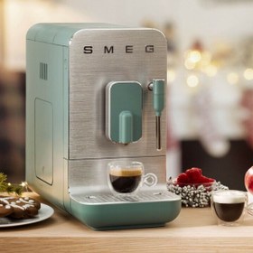 Resim Smeg BCC02 Otomatik Espresso Kahve Makinesi Mat Kırmızı 