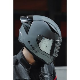 Resim LS2 Rapıd Race Gri Kask Polikarbon Dış Kabuk ile Havalı Tasarım ve Nefes Alabilir İç Astar 