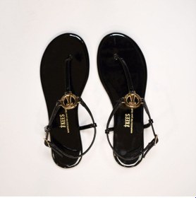 Resim Kadın Rugan Siyah Parmak Arası Tokalı Sandalet Rugan Siyah 