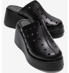 Resim Luvishoes Nıves Siyah Hakiki Deri Delikli Kadın Dolgu Topuklu Terlik 
