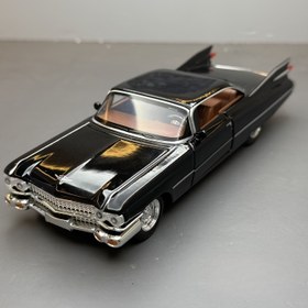 Resim 1:32 Ölçekli Metal Alaşımlı Araba Modeli, Ekran Tabanı ile - Vintage Mavi ve Beyaz Kaputlu Araba, Krom Izgara ve Farlar, Koleksiyonluk Araba Ekranı, Cadılar Bayramı, Noel Hediyeleri, Araba Dekoru, Klasik Araba Tasarımı, Detaylı El Sanatları 