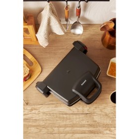 Resim 4 Ekmekli Çıkarılabilir Plakalı Tost Makinesi, 1800 W, Siyah 