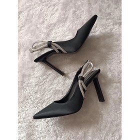 Resim Ruxene Astra Taş Işleme Detaylı, Sivri Burun, Topuk Dekolteli Saten / Mat Cilt 9,5 cm Stiletto 