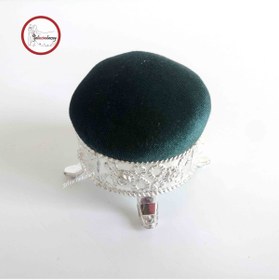 Resim Gelincimherşey Yeşil Kadife Kaplı 4 Ayaklı Puf Iğnelik 