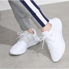 Resim Nike Revolution 6 NN Beyaz Kadın Yürüyüş Ayakkabısı Sportie 