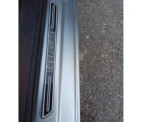 Resim Aksefuar Lazer Chery Kimo Exclusive Yazılı Pleksi Kapı Eşiği 