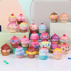 Resim 20 Adet Mini Pasta Sıkıştırma Oyuncağı Noel Şükran Günü Yeni Yıl Parti Hediyeleri Parmak Fidget Duyusal Oyuncak Ev Dekorasyonu Tatlı Tatlı Oyun Ödülleri Köpük Dondurma Rastgele Tasarım 