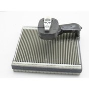 Resim Genel Markalar EVAPORATOR GOLF 7 DENSO TIPI VALF UZERINDE-OEK 5Q1816100-5Q1820102A 