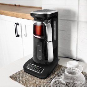 Resim Karaca Çaysever Cam Demlikli 4 ürün 1 Arada Konuşan Otomatik Çay ve Filtre Kahve Makinesi 2500W 