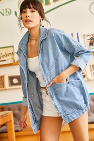 Resim Olalook Kadın Mavi Cepli Fermuarlı Çıtçıtlı Uzun Denim Ceket CKT-19000258 