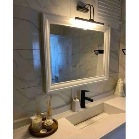 Resim Siyah Mat ve Sarı Renkli Banyo Ayna Tablo Aydınlatması, Şık ve Modern Tasarım 