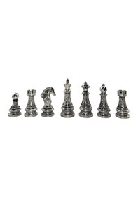 Resim Sadece Satranç Taşı İsteyene Gifthome Premium Battal Boy Metal İşlemeli Klasik Satranç Taşı 