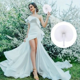 Resim 1 Paket Şık Beyaz Yuvarlak Kağıt Fanlar Plastik Sap ile - Düğün Hediyeleri, Parti Dekoru ve Hediye Çantaları için İdeal (Klasik Tarz, Noel, Sevgililer Günü, Mezuniyet, 4 Temmuz Kutlamaları için Mükemmel) 