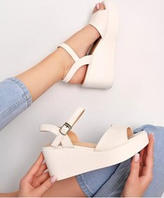 Resim Hit Shoes Kadınların Yazlık Platformlu Dolgu Topuklu Sandaletleri 223963331 Beyaz 
