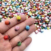 Resim 30/50/100 adet mini ahşap macaron uğur böceği çıkartma süslemesi, dekoratif aksesuarlara yapıştırılabilen çıkartmalarla birlikte, DIY el işleri için uygun, kart yapımında, bahçe partisi süsleme, el yapımı çıkartmalar, oda saksı bitkisi süslemesi için mükemmel, ilkbahar, yaz, sonbahar, kış çok fonksiyonlu mevsimlik süsleme, yaratıcı tasarım DIY üretimi, makaron renk serisi, doğal tarz, Noel partisi çıkartmaları 