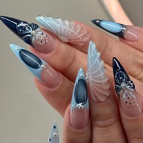 Resim İnci ve sim detaylarıyla 24 parça 3D Tırnak Sanatı Seti, Uzun Stiletto Şekli, Okyanus Esintili Mavi Simli Bitiş, Yeniden Kullanılabilir Tırnak Uçları ve Yapıştırıcı İle 