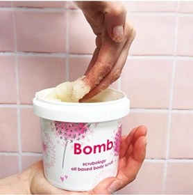 Resim Bomb Cosmetics Scrubology Vücut Peeling 400g 