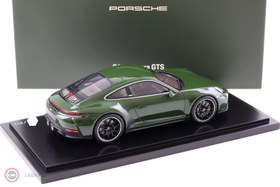 Resim 1:18 Spark 2024 Porsche 911 Carrera GTS Cuarenta Edition (992.2) - Quercusverde 