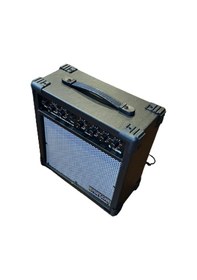 Resim High Tone Ht-20e Ekolu Kombo Gitar Amfisi Dahili Eko Efekti Çift Kanal Giriş Profesyonel Ekolayzer Kontrolü 