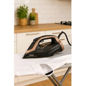 Resim Tefal Kumaşa Göre Isı Ayarlayan 3200W Akıllı Ultimate Power Pro 300GR Şok Buharlı Ütü-Otomatik Kapanma +Şarjlı Hav &yün Temizleyici 