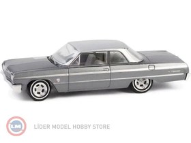 Resim 1:64 Greenlight 1964 Chevrolet Bel Air in Dark Gray Metallic and Silver Metallic 
