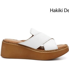 Resim Gönderi(R) Gönderi R Beyaz Dolgu Taban Hakiki Deri Terlik Bej - Beyaz - Kırmızı 