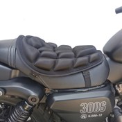 Resim 3D Anti-Kayma Aşınmaya Dirençli İnek Boynuzu Motosiklet Koltuk Yastığı, Solunum Şok Emici Sadel Kapağı, Elektrikli Scooter'lar ve Motosikletler için Evrensel Uyumluluk, Dayanıklı Tekstil Malzeme 