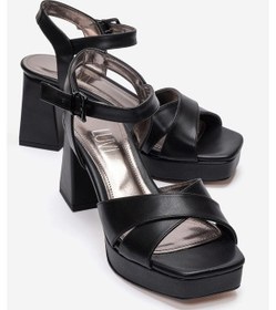 Resim Luvishoes Lisbon Siyah Cilt Çapraz Bantlı Kadın Platform Topuklu Ayakkabı 