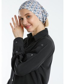 Resim Hürrem Bone Lacivert Pratik Hazır Geçmeli Tesettür Bone Sandy Kumaş Geometrik Lacivert 