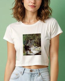 Resim Çimlerin Üzerinde Öğle Yemeği Crop Tişört 