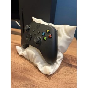 Resim Atlas Lab Xbox 3D Baskı Yastık Standı – Konforlu Oyun Aksesuarı - Beyaz 