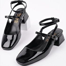 Resim Muggo Chopra Kare Burun Çift Kemerli Bilekten Bağlamalı Arkası Açık Kısa Topuklu Ayakkabı Sıyahrugan 