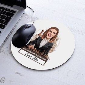 Resim Karikatürlü Kadın Satranç Oyuncusu Mousepad 