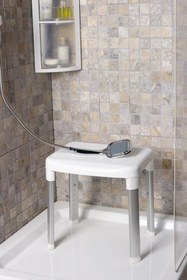 Resim Prima Nova Cappadocia Paslanmaz Alüminyum Geniş Banyo Taburesi (130 KG Kapasite) 