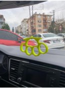Resim KARA AUTO SARI MUŞTA AYNA SÜSÜ ZİNCİRLİ 