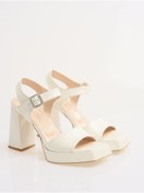 Resim Sukha KIRIK BEYAZ PLATFORM AYAKKABI, PLATFORM AYAKKABI , PLATFORM GELİN AYAKKABISI, ABİYE AYAKKABI 