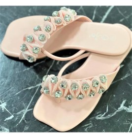 Resim Guja 22Y170-4 Kadın Taşlı Parmak Arası Premıum Terlik 
