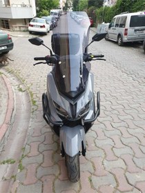 Resim Motocam Küba Novax 200 Siperlik Ön Cam 2023 2024 Model 57cm Açıkfüme Renkli 4mm Orta Boylu Cam 