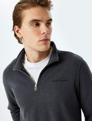 Resim Uzun Kollu Pamuk Karışımlı Slogan İşlemeli Yarım Fermuarlı Sweatshirt 